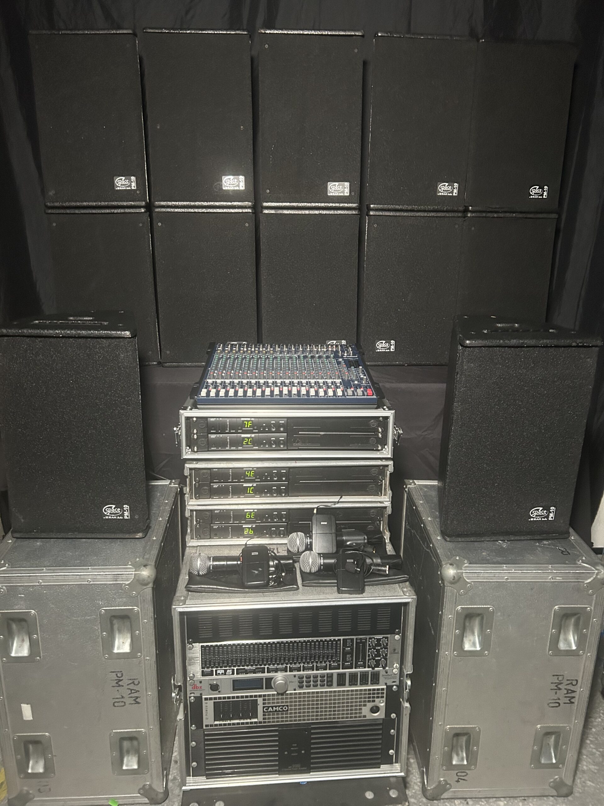 pack de sonido profesional con altavoces ram audio pm 10 + mesa de mezclas 20ch + 6 sistemas inalámbricos shure uc pack de sonido profesional con altavoces ram audio pm 10 + mesa de mezclas 20ch + 6 sistemas inalámbricos shure uc