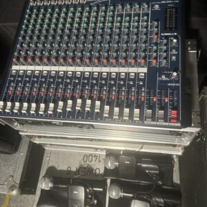 pack de sonido profesional con altavoces ram audio pm 10 + mesa de mezclas 20ch + 6 sistemas inalámbricos shure uc