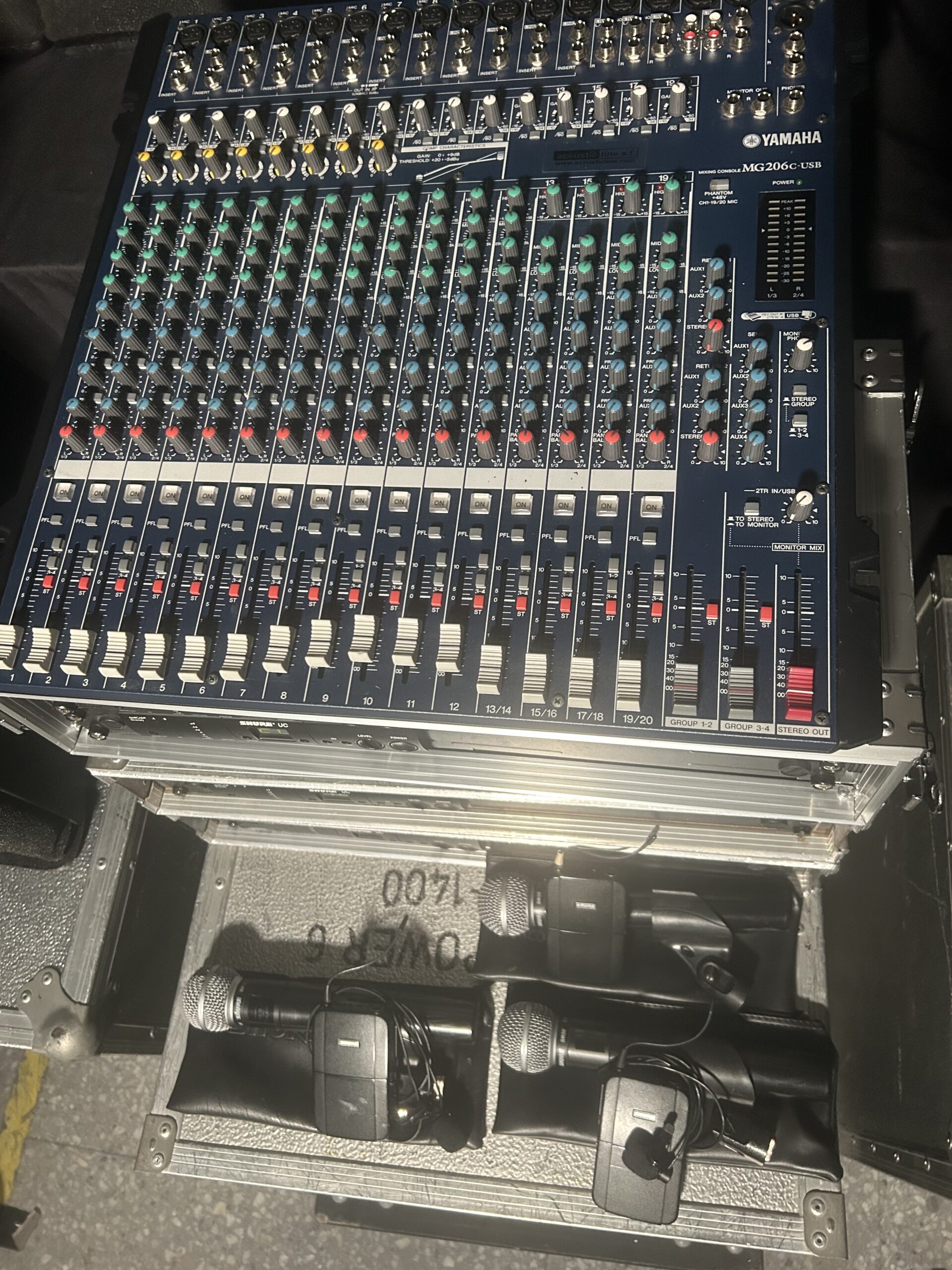 pack de sonido profesional con altavoces ram audio pm 10 + mesa de mezclas 20ch + 6 sistemas inalámbricos shure uc pack de sonido profesional con altavoces ram audio pm 10 + mesa de mezclas 20ch + 6 sistemas inalámbricos shure uc