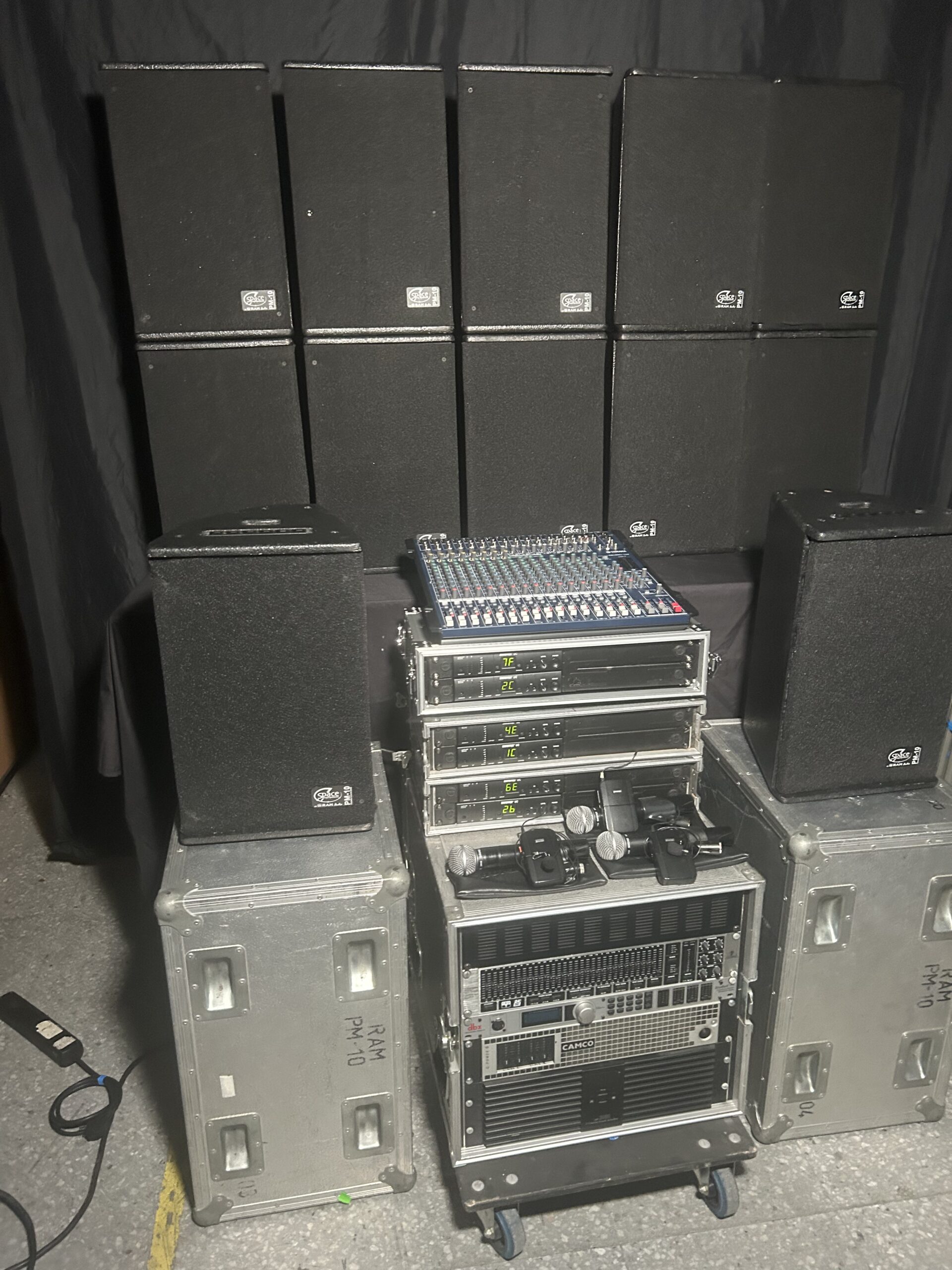 pack de sonido profesional con altavoces ram audio pm 10 + mesa de mezclas 20ch + 6 sistemas inalámbricos shure uc pack de sonido profesional con altavoces ram audio pm 10 + mesa de mezclas 20ch + 6 sistemas inalámbricos shure uc